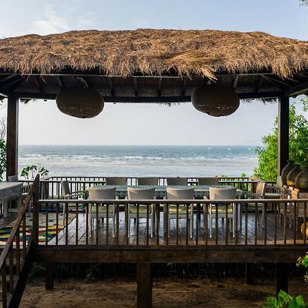 Saffronstays Stella Maris - Luxury Beach Front Villa Near Redi Beach Querim 외부 사진
