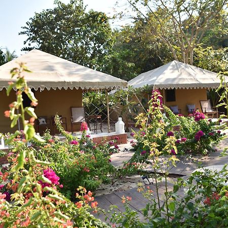 Saffronstays Stella Maris - Luxury Beach Front Villa Near Redi Beach Querim 외부 사진